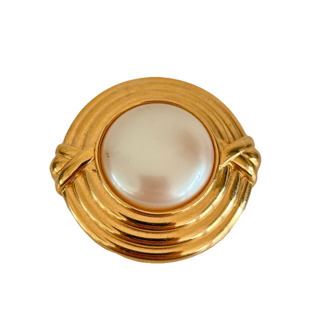 Vintage Monet Elegant Gold and Faux Pearl Brooch Pin